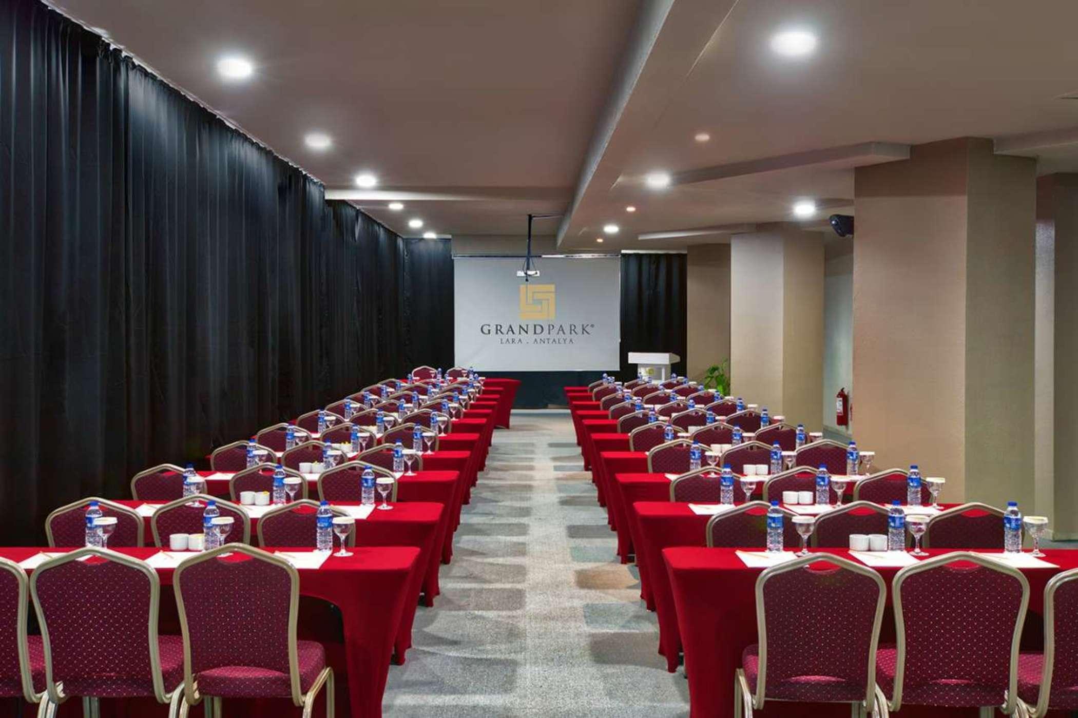 Grand Park Lara Hotel Antalya Exterior foto